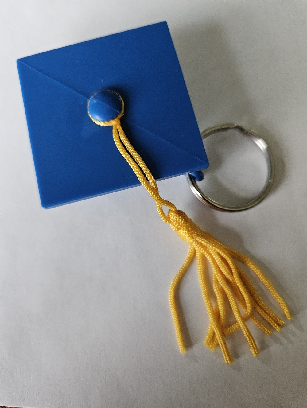 Vintage Avon "Hats Off" Graduation Keepsake Photo Keychain